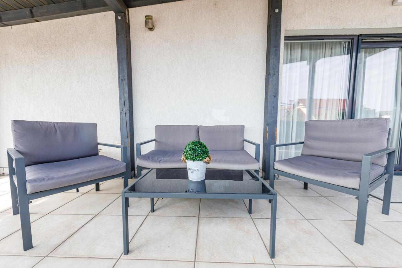 Apartament de lux cu terasă situat în vilă Apartment Timişoara Exterior foto